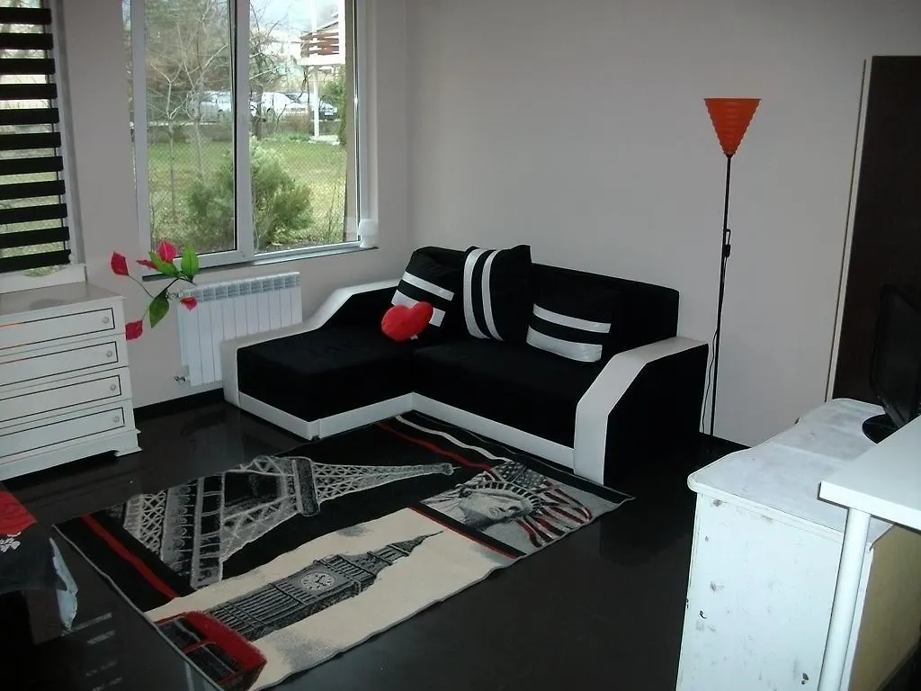 Black&Red Apartment София