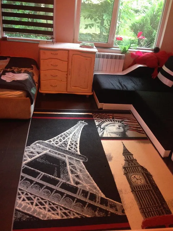 Black&Red Apartment София